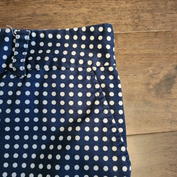 Vineyard Vines Navy and White Polka Dot Shorts Size 8 - Picture 3 of 8